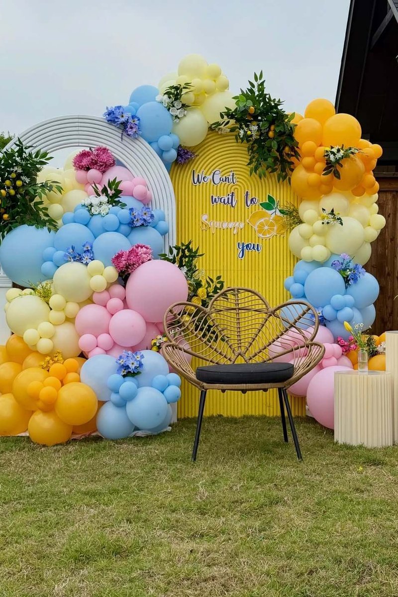 Bright Pastel Garland with a Fluted Yellow Arch