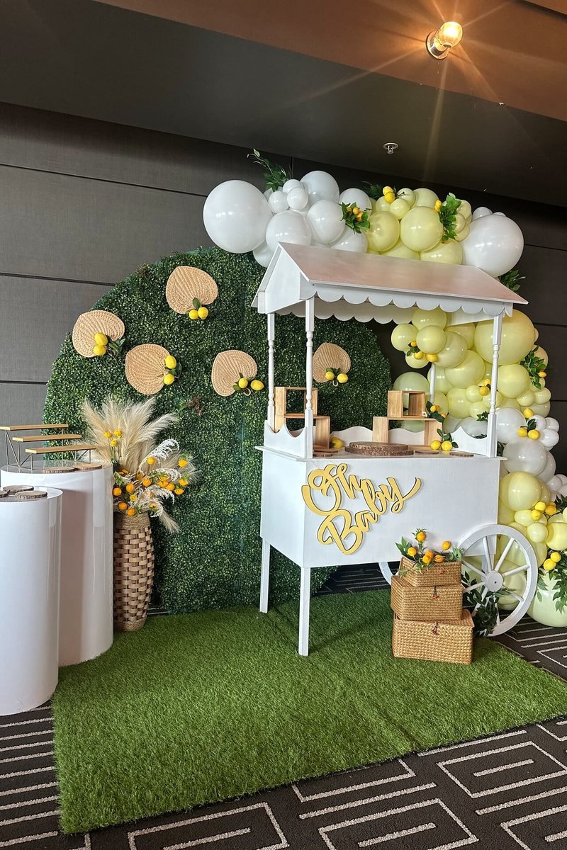 Lemonade Cart with a Grass Wall