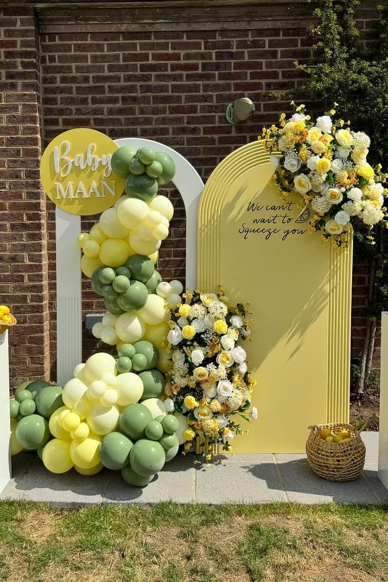 Sage and Yellow Double Arch with Lemon Baskets