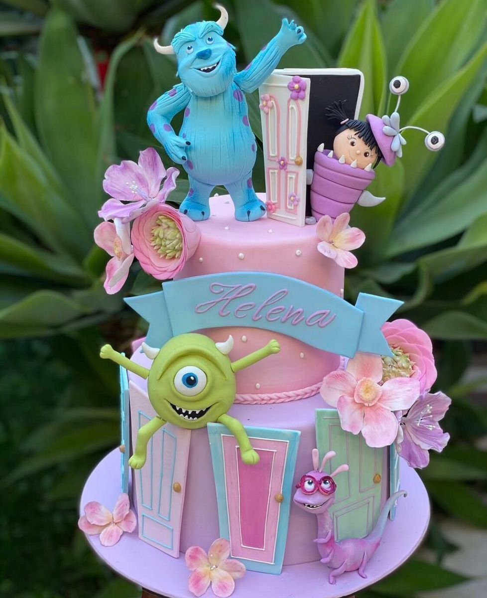 Sweet Pastel Winnie the Pooh Cake